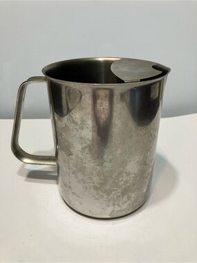 VOLLRATH Stainless Steel Restaurant Pitcher 2 Quart #8112 Ice Guard and Handle